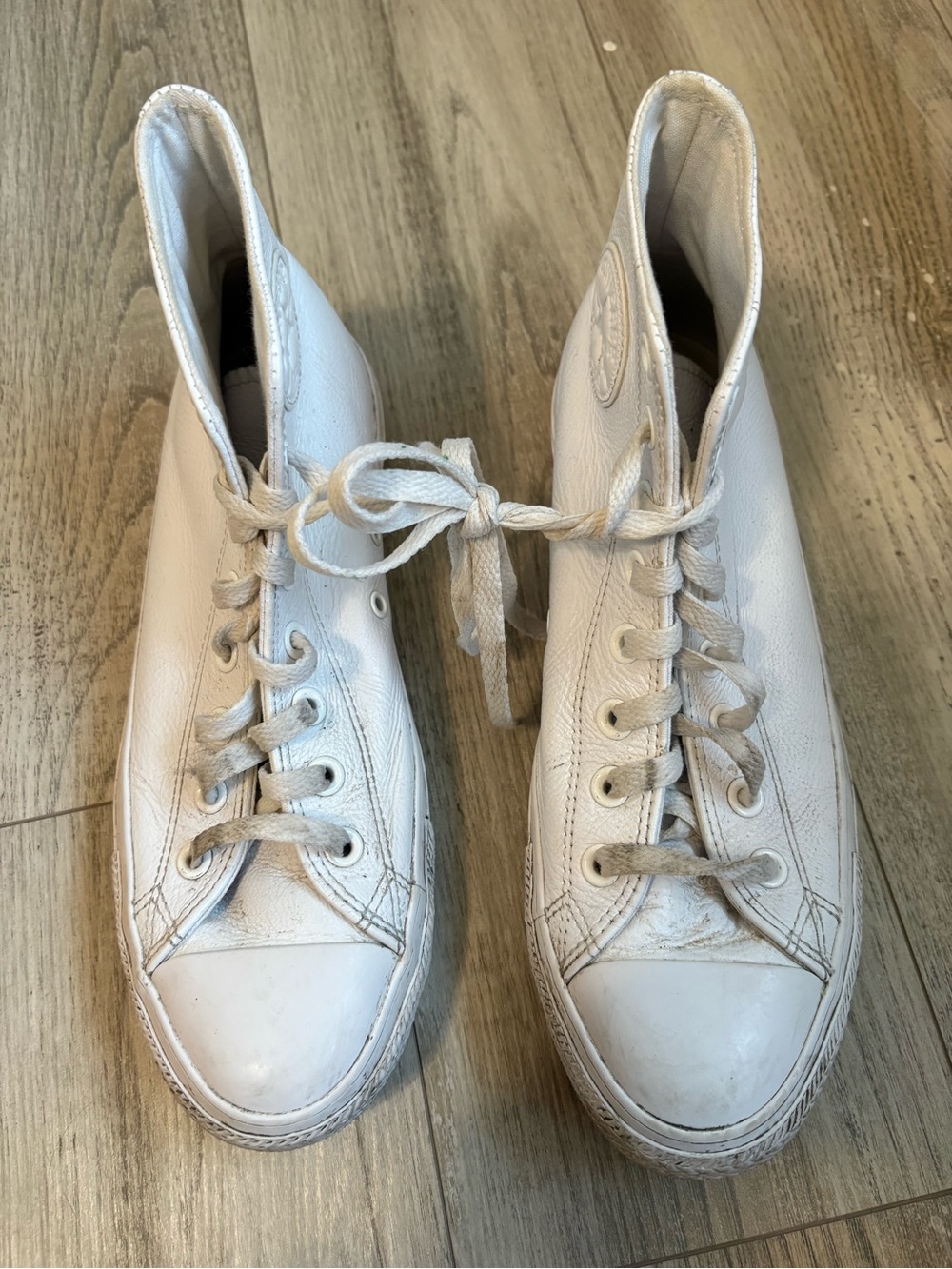 white leather converse